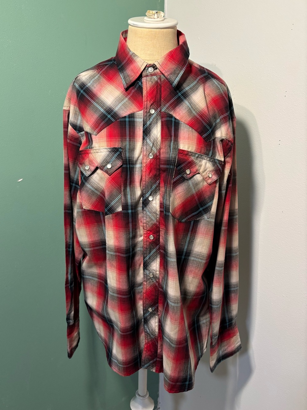 Vintage 1990’s Wrangler Red  Plaid Western Fashion Button-Down Shirt